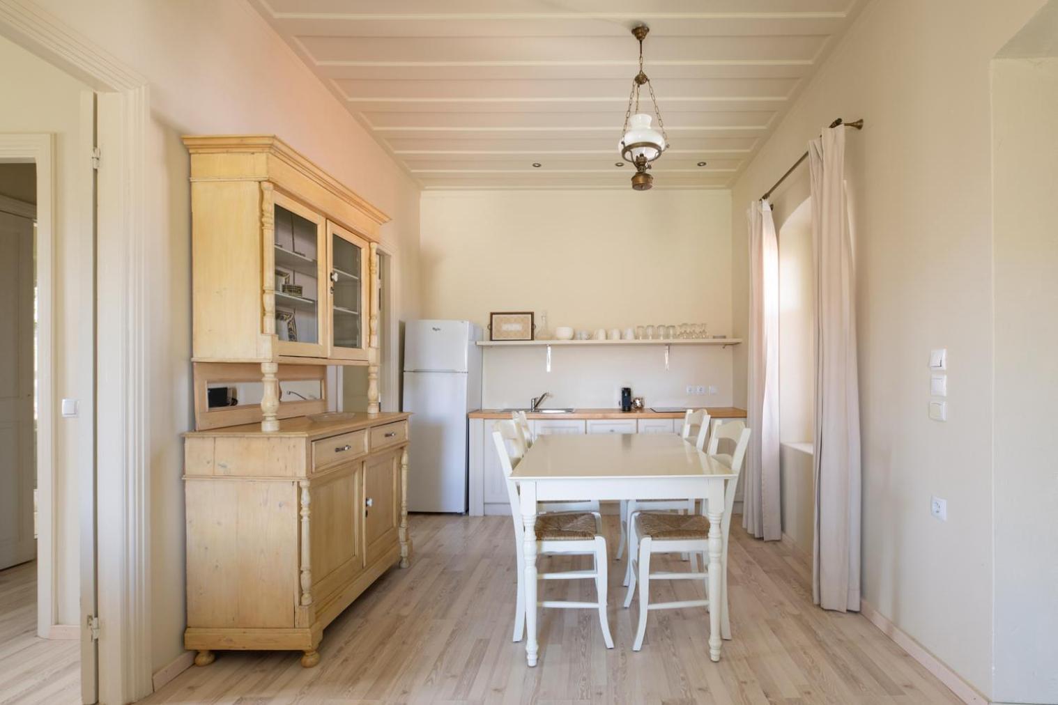 Teacher'S House Spartokhórion Екстериор снимка