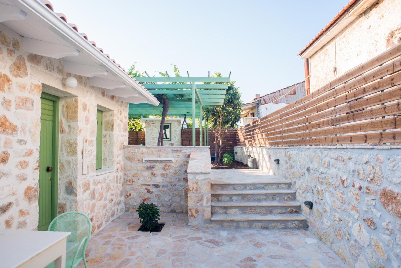 Teacher'S House Spartokhórion Екстериор снимка