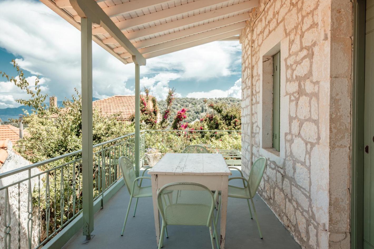 Teacher'S House Spartokhórion Екстериор снимка